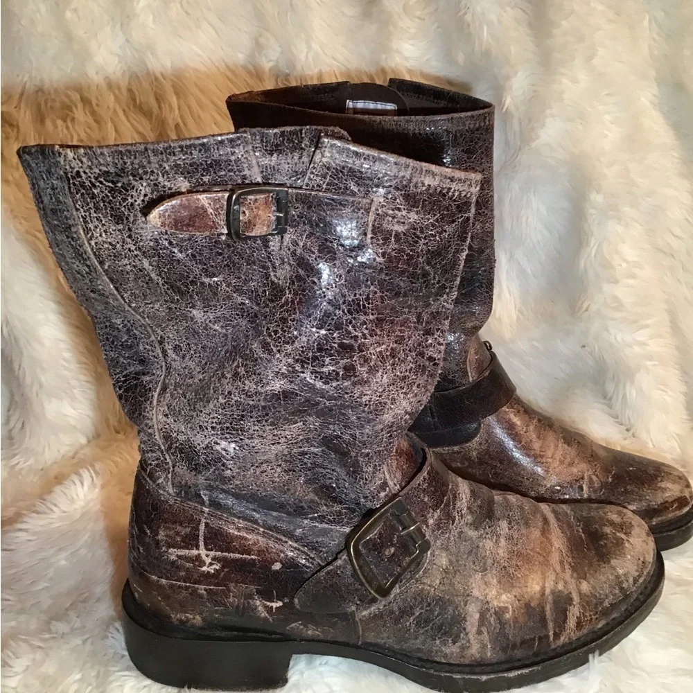 Frye Mens crackled distressed leather boots size 9